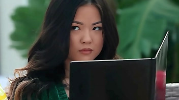 Baiting Him - Lulu Chu / Brazzers  / stream full from www.zzfull.com/runs