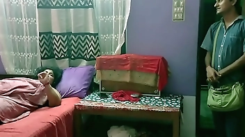 Accidently Cum Inside Bhabhi wet Pussy!! Bhabhi is not Satisfied!!