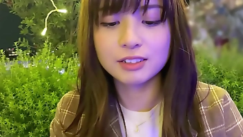 【死角なしの可愛さ！スタイル最強のJDとイチャラブSEX】ミスコンファイナリストに輝いた最新令和女子大生と一緒にジャグジーに入るなりムラムラしちゃって人目気にせず屋外フェラ！パンツずらしスタイルで生挿入して正常位、騎乗位、バックの王道SEXで中出しフィニッシュ2連戦！【しろうとハメ撮り＃ななせ＃21歳＃大学生】