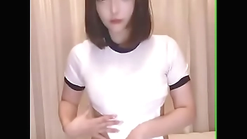 I tried on a handsome, echi-chi gym uniform with great lower tits!