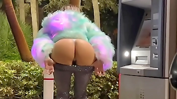 Happy Holidays to you all from Byfitqueen