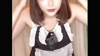 I changed into a naked apron and a raw apron.