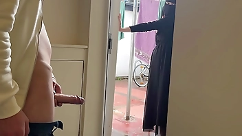 Publick Dick Flashing. I pull out my dick in front of a young pregnant muslim neighbor in niqab