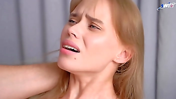 A student asked her teacher to teach her how to give a deep blow job - MariMoore