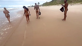 I went with my pussy friend to a nudist beach for the pirocudos