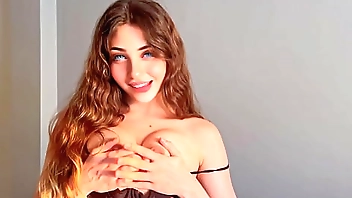 I fuck with a stranger in his house, he cums on my face and in my pussy, he makes me moan like a whore, hard doggystyle sex without a condom POV VIDEO IN SPANISH