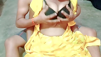 Desi Bhabhi Giving Pussy licking At Devar bangali