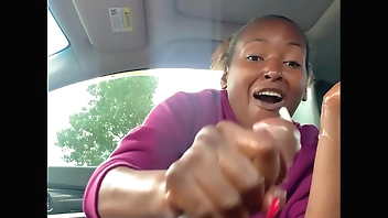 Quick handjob in car