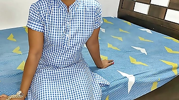 कोमल की बहन फिरसे दसवीं में फैल हो गई अपने ब्वॉयफ्रेंड के पास आ कर बैठ गई