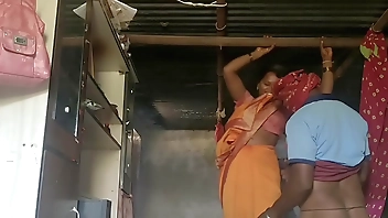 Pados ki Bhabhi Ko Pela