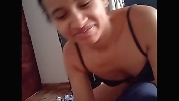 Ella entra a mi habitación y hace esto sabiendo que es pecado