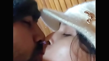 निशा के बर्थडे के दिन उसके जीजू ने सरप्राइज मे आपने लुंड का पानी निशा के चुट में चोरा