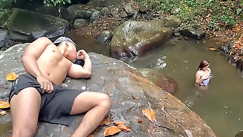 Fucked outdoors in the Rio Pance in Cali Colombia with a stranger who masturbates watching me - Celeste Alba & Angel Cruz