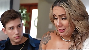 Stepmoms Letting Each Other's Stepson Fuck Them One Last Time - Swapmilf