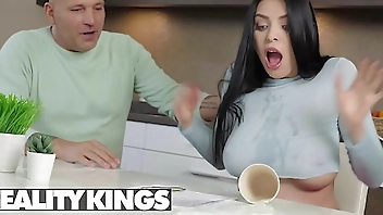 Raven-Haired Kira Queen Wants To Rent Thomas' House But Not Before She Rides His Dick - REALITY KINGS