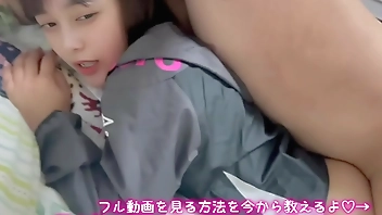 彼女がいる男友達を誘って沢山おまんこに射精してもらいました…。