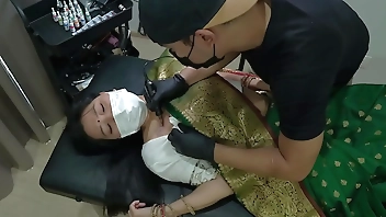 Indian Girl , while Tattoo ,She felt Strong Orgasm in her Pussy