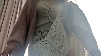 Perverted girl masturbating in the afternoon