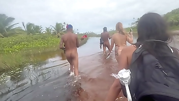 I went to have some sex with my friends in the Bahia swamp