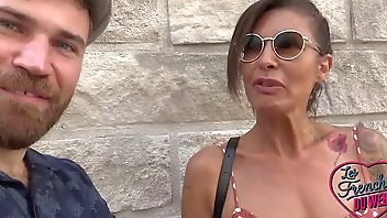 Charlotte barmaid coquine de 40ans