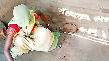 desi sexy shari me big dick hard anal fuck real Village wife sexy dress full anal sex Hindi webseries