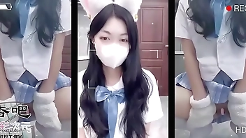 哆彩次元 DCCY-3216 骚逼女主播的风骚日常