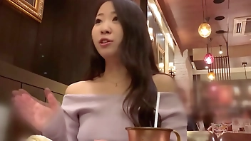 浮気されたらやり返す、美人出張家政婦をガチ口説き！！ご無沙汰人妻エロマ●コに中出し三連発したる！！