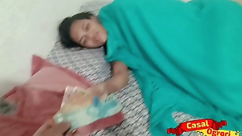 Comprei o cuzinho da minha inocente enteada por R$ 210,00