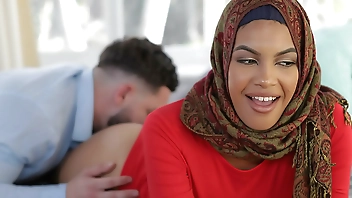 Stepbrother Teaching His Hijab Stepsis a Few Things About Pleasing a Man - Hijablust