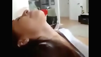 Me cogo a mi profesora de ingles