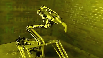 Asian Shiori Natsumi screams and cums with a fucking machine.