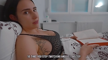 Step mom share bed with handjob!? Surprise - Step son fucks Step mother with Creampie!