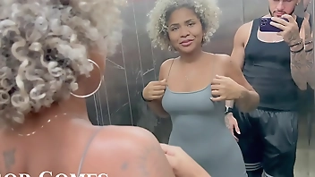 I cornered my hot neighbor in the building's elevator and ate her pussy.