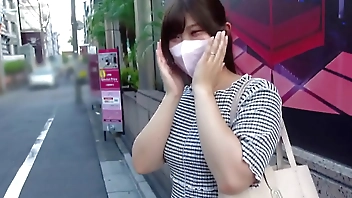 She has a very big and beautiful ass! She did the cowgirl position with her fleshy yet beautiful body! In the back position, of course, her buttocks hit the bushy bushes!