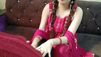 Indian Jija se saali ne manga Christmas gift lund ko muh main lekar dabaaye aapne chuche aur gaand faad chudwaya aapna goora ran