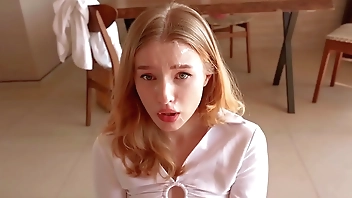 Hotel Administrator did a Great Job with Her Teen and Juicy Body for a Good Review