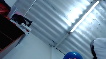 Bonita forma de empezar noviembre, follando y tragando semen