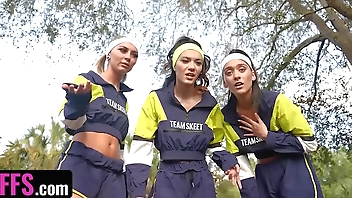 Attractive BFFS Chloe Temple, Aubry Babcock & Sawyer Cassidy Get Protein Shot After Workout - BFFS