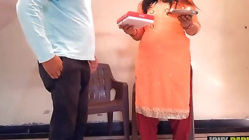 Big Ass Horny Chaachi Received a gift from bhateeja at diwali festival