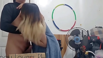 Pinay viral Maswerteng Delivery Rider Kantot ang bayad para sa Pagkain Nakuha Sarap Kumain ni kuya - Ma swerte si kuya Kinantot sa puwet si ganda- Pinay Lovers Ph