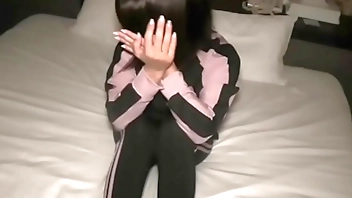 Meet up with a girl with a drive and drip sperm in her.