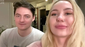 Bella Mur fucks with her fan (not a clickbait!)