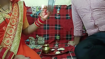 18 साल की खूब सूरत बीबी की पहली करवा चौथ चोद कर मनाया