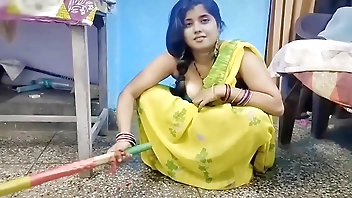 Indian sex. अपने घर में नौकरानी के मोटे मोटे boobs देख मालिक के लड़के ने चोद डाला