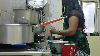 ससुर जी ने जवान बहु को चोदकर अपनी हवस की प्यास बुझाई