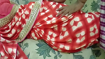 रात को नींद में सो रही लड़की को खूब चोदा मुंबई आशु