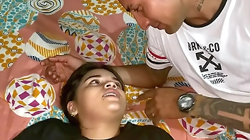 mi padrastro quiere coger y me busca para que follemos antes que llegue la familia