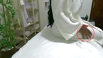 Camera filmou atendimento de massagem tantrica REAL