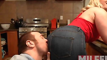 Stepson got Boner while Watch her Hot Step Mom Cooks - MILFED