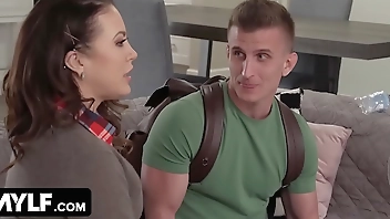 Busty Stepmother Carmen Valentina NEEDS your SEED Right Fucking Now - MYLF Taboo